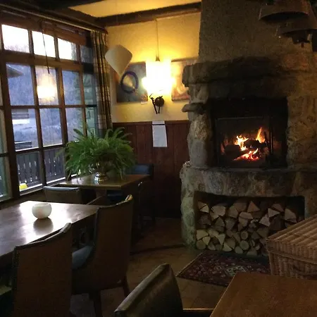 Hotel Les Fougeres And Bar
