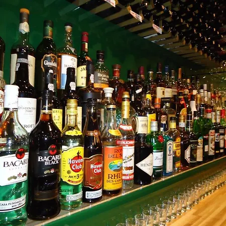 Les Fougeres And Bar 酒店 拉茨欧马兹