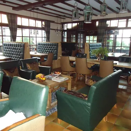 Les Fougeres And Bar 3* 拉茨欧马兹
